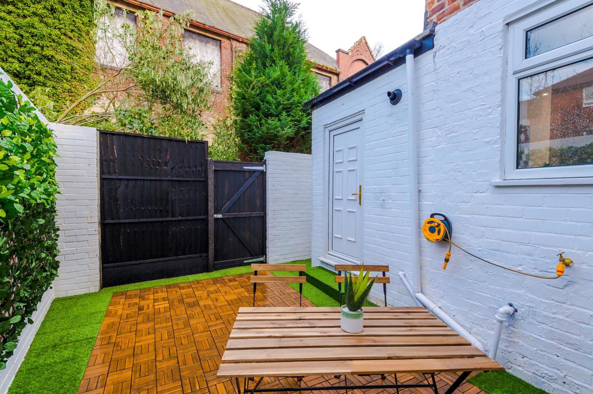 4 Bedroom Victorian House Manchester Exterior foto